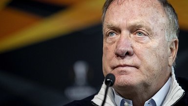 "Dick Advocaat'tan Sürpriz Karar: Curaçao Milli Takımı'ndan Ayrılıyor"