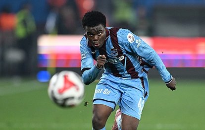 "Trabzonspor'da Orta Sahanın Yeni Gözdesi: Oulai'nin İnanılmaz Dripling Showu"